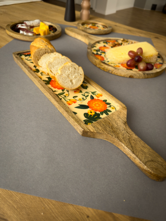 Platou din lemn de mango cu maner Joyful [4]