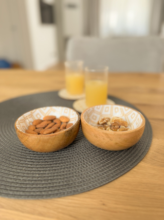 Set 2 boluri  mini din lemn de mango GeometricGlow [3]