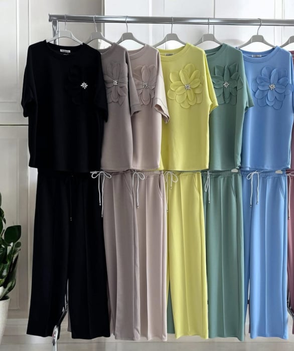 Compleu dama vascoza cu floare 3D si pantaloni largi – marime universala [3]