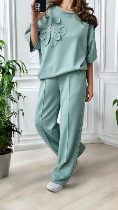 Compleu dama vascoza cu floare 3D si pantaloni largi – marime universala [2]