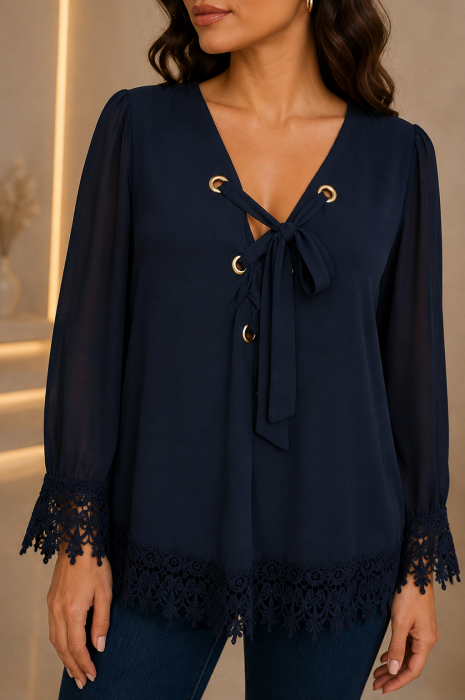 Bluza bleumarin cu dantela si snur decorativ la decolteu [2]