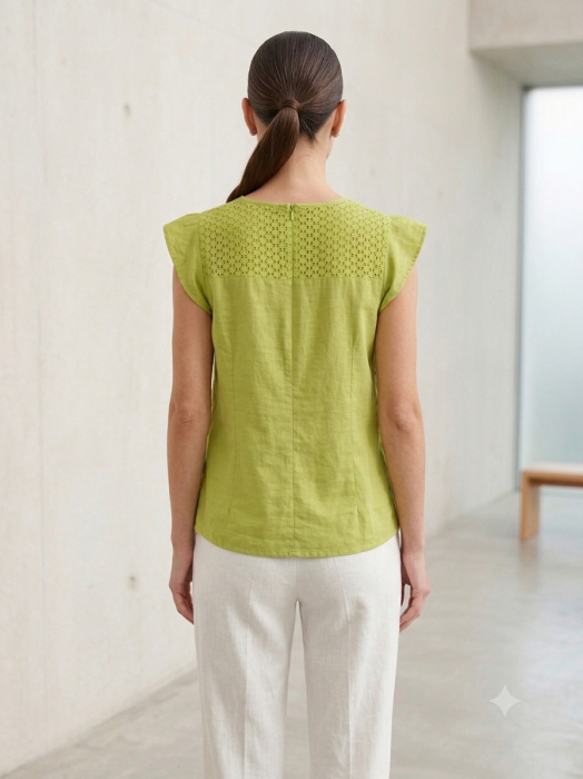 Bluza cu broderie verde fistic, croi lejer si maneci cu volane [2]