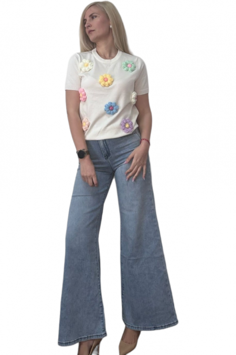 Bluza dama cu flori mari 3D aplicate - Happy - alb [4]