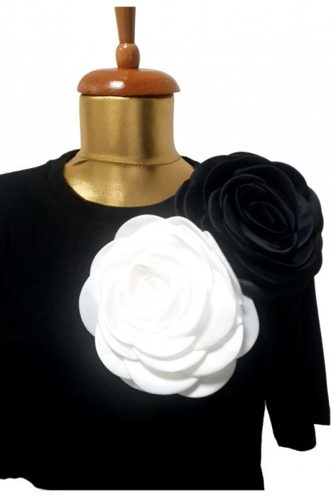 Bluza dama ornata cu 2 trandafiri - Flower - negru [2]