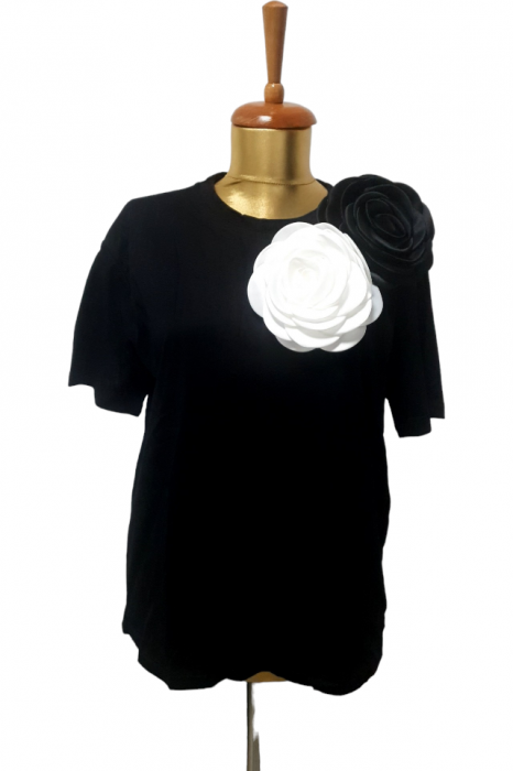 Bluza dama ornata cu 2 trandafiri - Flower - negru [1]
