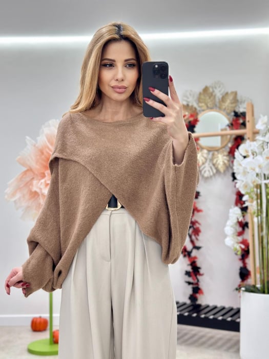 Bluza dama tricot pufos oversize, talie unica, model asimetric [8]