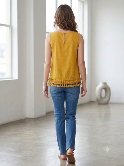 Bluza dubla din viscoza cu ciucurasi decorativi si croi lejer galben mustar [2]