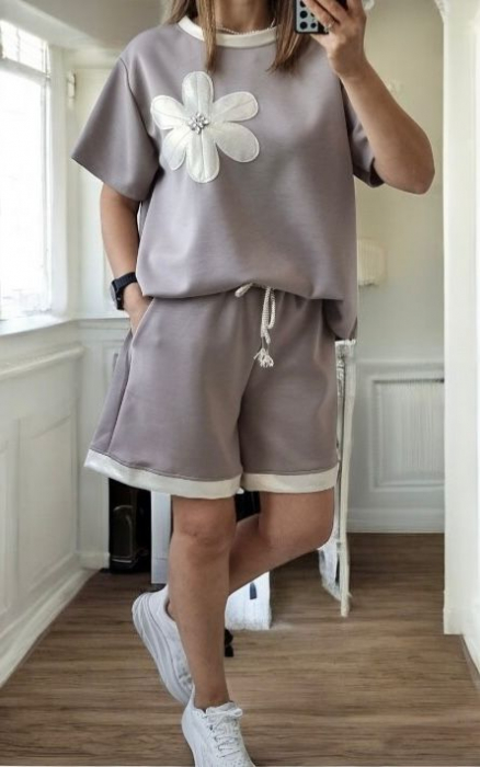 Compleu dama oversized cu imprimeu floare, set lejer cu pantaloni scurti si tricou, marime universala S-XL [1]