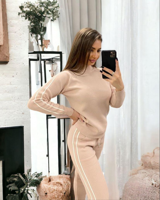 Compleu Dama Set 2 Piese Bluza si Pantalon Evazat - CHMS [1]