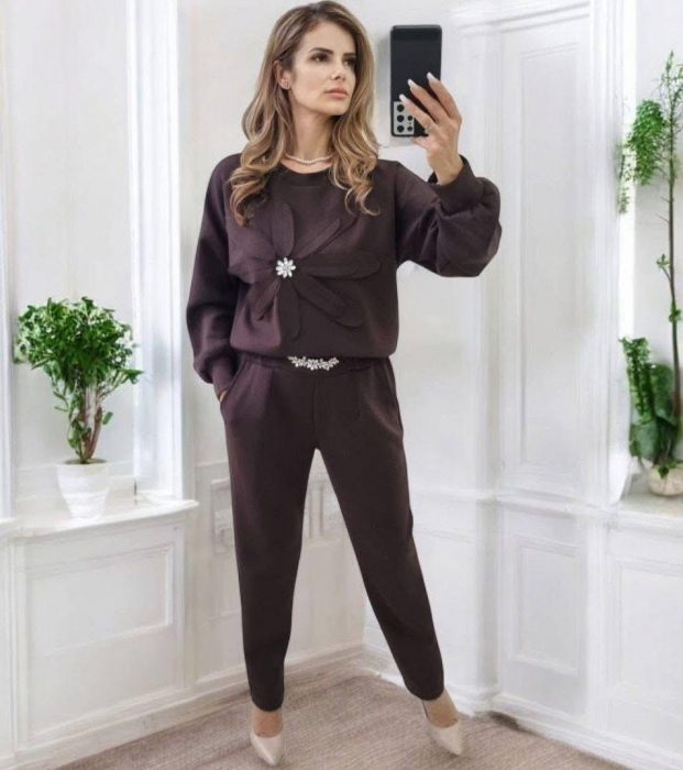 Compleu Dama Set 2 Piese Hanorac si Pantalon cu Aplicatii Strasuri - HEB [1]
