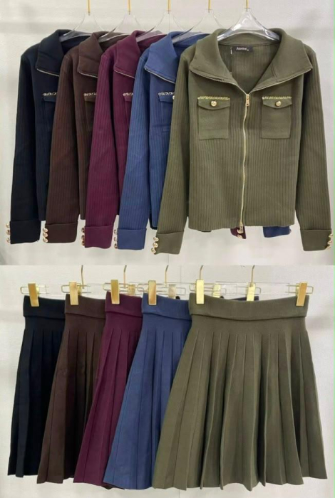 Compleu din tricot cu pulover cu fermoar, detalii aurii si fusta plisata [3]