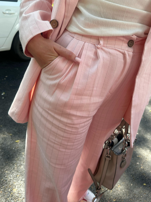 Compleu elegant cu blazer si pantaloni evazati – accesoriu brosa inclusa, bumbac si vascoza, Italia [4]
