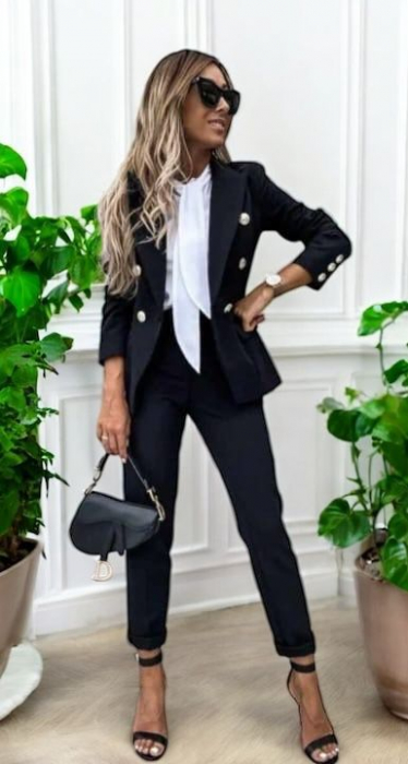 Compleu elegant dama sacou cambrat si pantaloni conici cu nasturi aurii – mai multe culori [1]
