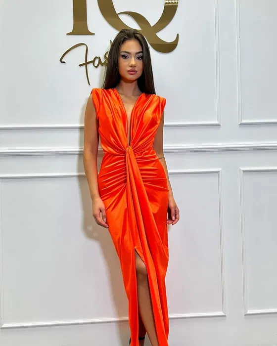 Rochie Dama Satin croiala cu fronseuri si decolteu adanc - Hannah [4]