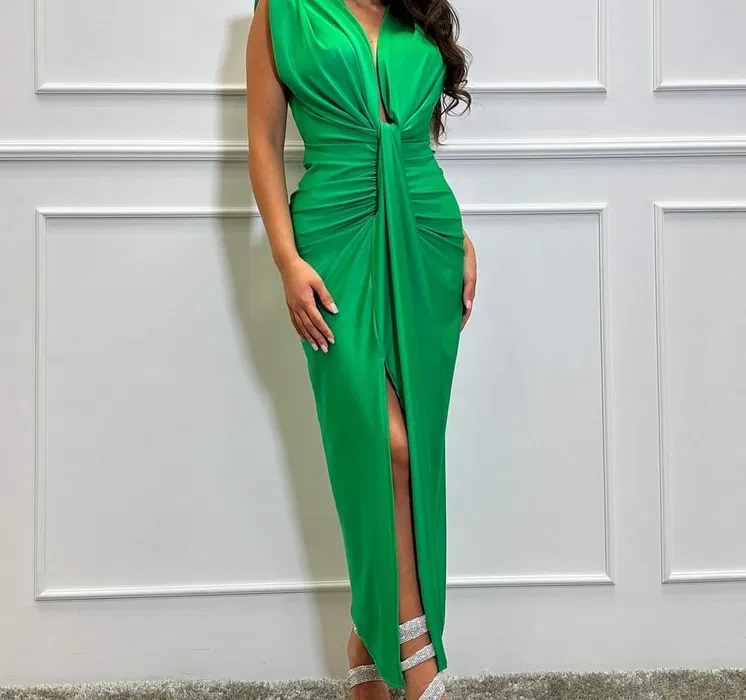 Rochie Dama Satin croiala cu fronseuri si decolteu adanc - Hannah [13]