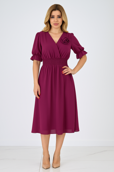 Rochie damă vaporoasă din vâscoză cu floare aplicată – talie elastică –  mărime universală S–2XL [1]