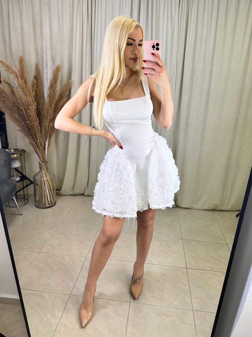Rochie alba cu flori in relief si fundita pe spate – Eleganta atemporala pentru orice silueta - MERT [6]