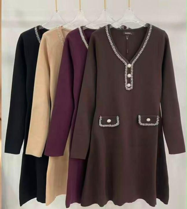 Rochie tricot cu decolteu in V, strasuri si buzunare decorative [2]
