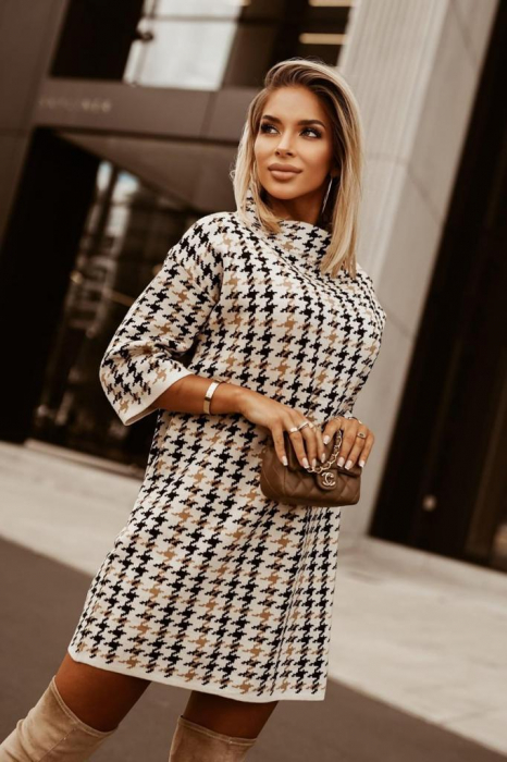 Rochie cu Model si Maneca Trei Sferturi [1]