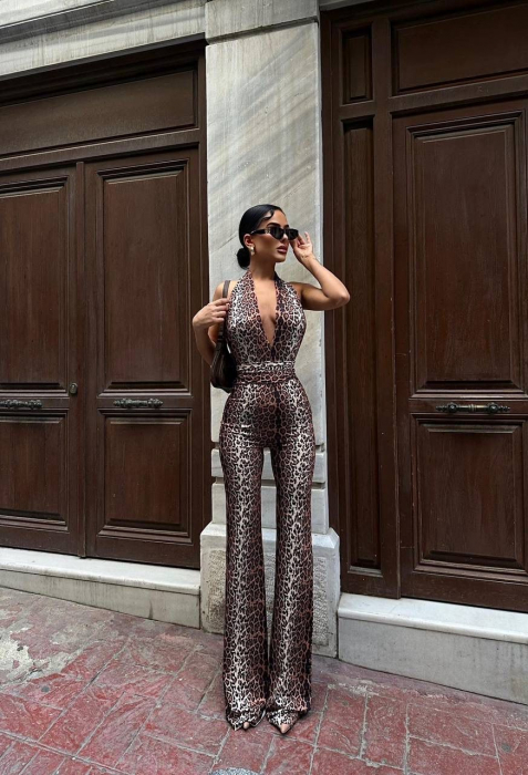 Salopeta spaniola cu bretea in jurul gatului – Eleganta si confort din lycra elastica - MERT - Animal Print [3]