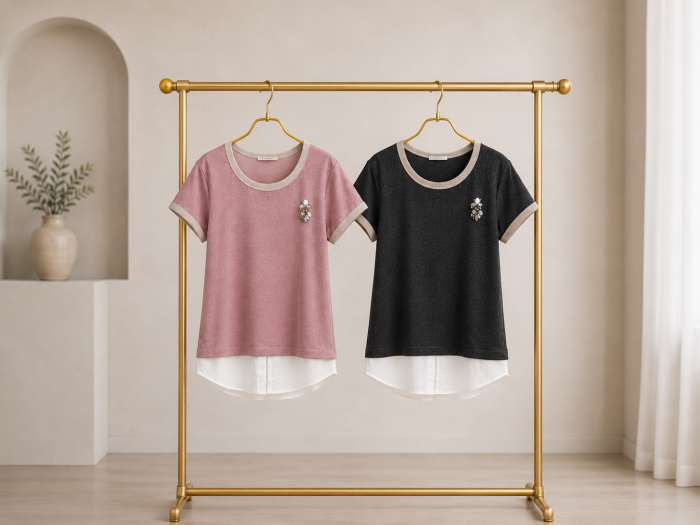 Tricou cu insertie tip camasa, brosa decorativa si decolteu rotund [2]
