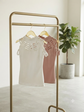 Bluze Dama - Bluza  cu perforatii decorative in decolteu si umeri decupati