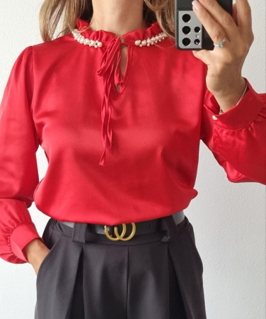 Pulovere Dama - Bluza dama material satinat si guler cu perle - HEB