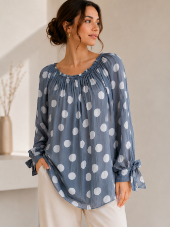 Bluze Dama - Bluza dama vaporoasa cu buline si maneci lungi cu funda