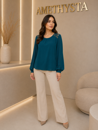 New Entry - Bluza turcoaz cu dantela florala la umeri si spate