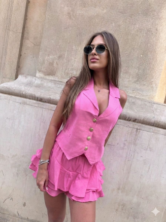 Compleuri Dama - Compleu dama din in cu vesta eleganta si pantaloni scurti cu volane