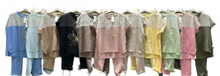 Compleu dama elegant cu imprimeu floral si perforatii aurii – Set Bluza si pantaloni [1]
