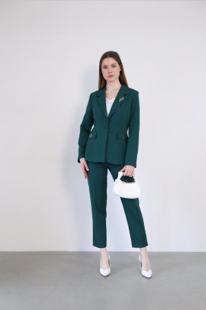 Compleuri Dama - Compleu dama office elegant cu sacou cu detalii aurii si pantaloni conici - Perfect pentru birou si ocazii speciale