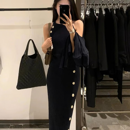 Compleuri Dama - Set Dama Tricotat – Top Cropped & Fustă Maxi, Detalii Aurii, Made in Italy - ALN