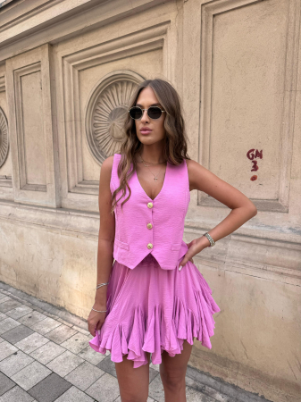 Compleuri Dama - Compleu vesta si pantalon tip fusta cu volanase din IN PREMIUM, revere largi si nasturi aurii – marime universala S-M