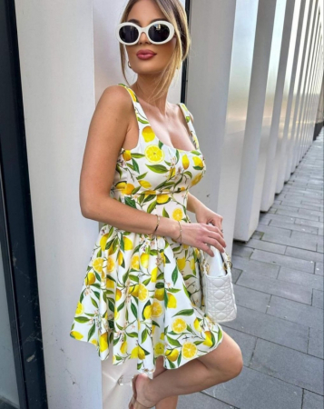 Imbracaminte Dama - Rochie mini evazata cu imprimeu fructe sau animal print, bretele late si decolteu patrat – model vara