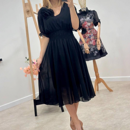 Rochii Dama - Rochie damă vaporoasă din vâscoză cu floare aplicată – talie elastică –  mărime universală S–2XL