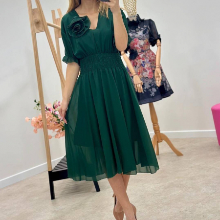 Imbracaminte Dama - Rochie damă vaporoasă din vâscoză cu floare aplicată – talie elastică –  mărime universală S–2XL