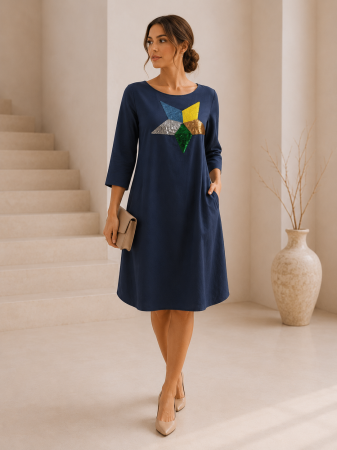 Rochii Dama - Rochie din bumbac cu maneca trei sferturi si aplicatie decorativa, marime universala