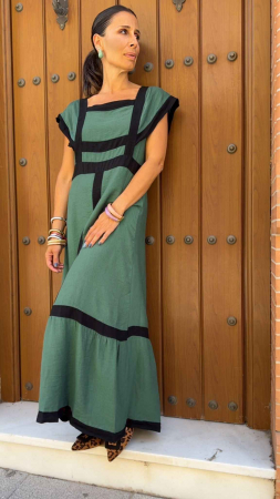 Rochii Dama - Rochie Lunga cu Dungi in Contrast