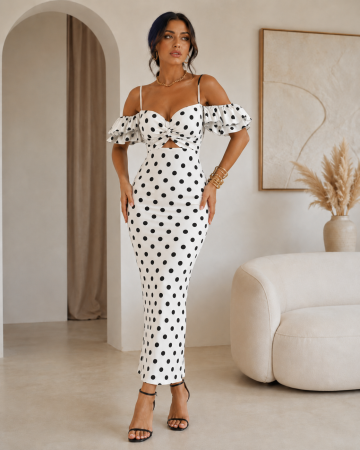 Rochii Dama - Rochie lunga eleganta cu buline, umeri goi si fronseu bust