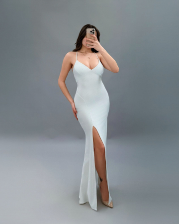 Imbracaminte Dama - Rochie lunga satinata mulata cu slit adanc si strasuri – decolteu in V, spate lace-up, marime universala