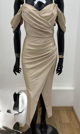 Imbracaminte Dama - Rochie midi satin-lycra cu strasuri, bretele subtiri, umeri goi si croiala petrecuta – marime universala S-M