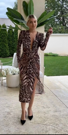 Rochie maxi cu imprimeu animal print si fronseuri - decolteu adanc - Hannah - maneca lunga [4]