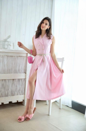 Imbracaminte Dama - Rochie plisata eleganta cu nasturi si curea – marime universala S-L, croi regular, stil office