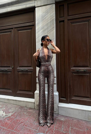 Salopeta Dama - Salopeta spaniola cu bretea in jurul gatului – Eleganta si confort din lycra elastica - MERT - Animal Print