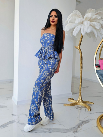 Salopeta Dama - Salopetă damă strapless cu broderie și volane – Bleu pastel sau Albastru, elegantă și vaporoasă