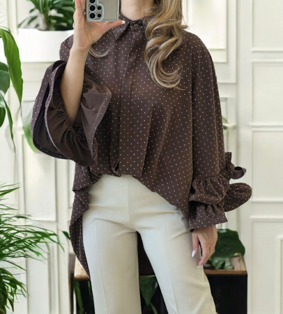 Bluze Dama - Bluza eleganta din vascoza cu pietricele si maneci cu volane – croi larg