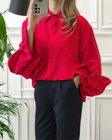 Bluze Dama - Bluza eleganta din vascoza cu pietricele si maneci cu volane – croi larg