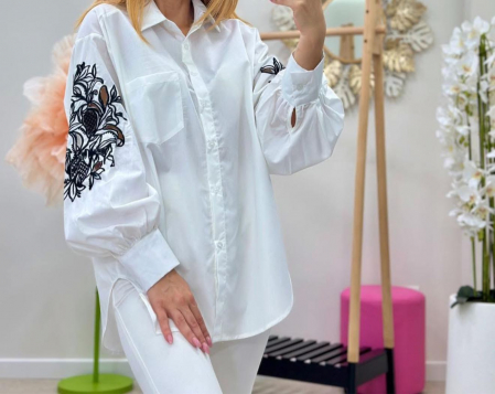 Bluze Dama - Camasa dama oversize cu maneca ampla si broderie sparta, vascoza premium, 3 culori, marime universala S-XL