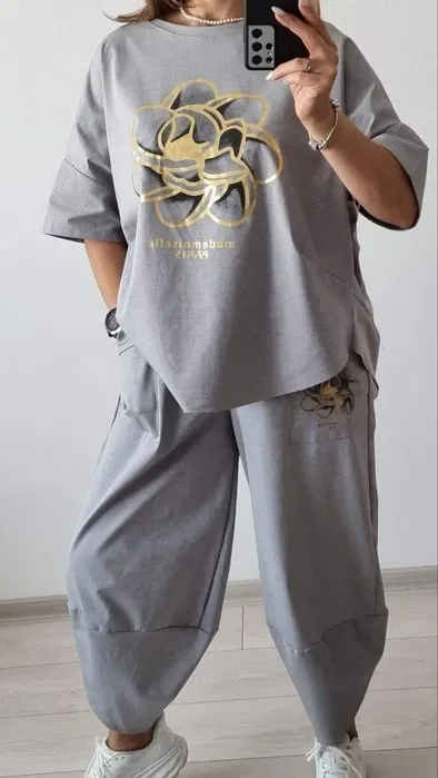 Compleuri Dama - Compleu dama trening sport pantaloni si bluza - PREMIUM COTTON - Imprimeu auriu